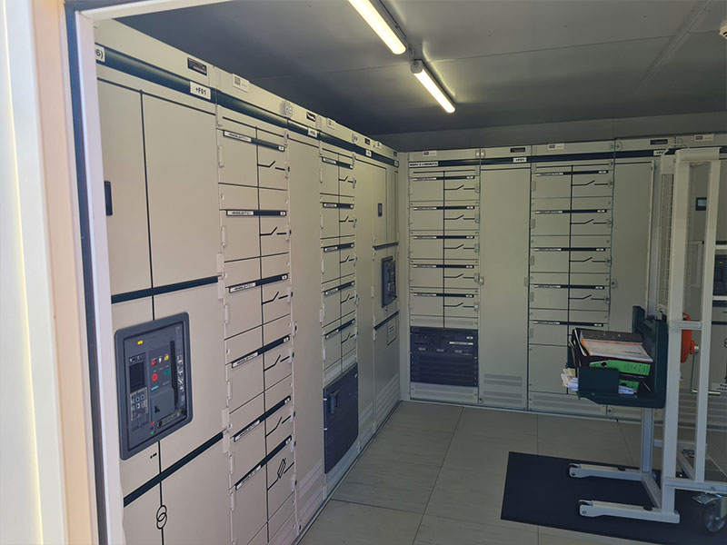 Technikcontainer von Metallbau Emmeln – Konstruktion und Ausbau